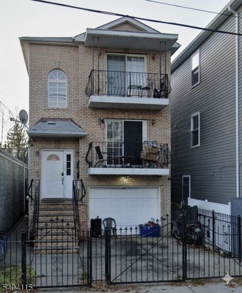 439 South 11th Street 2 Newark City NJ 07103