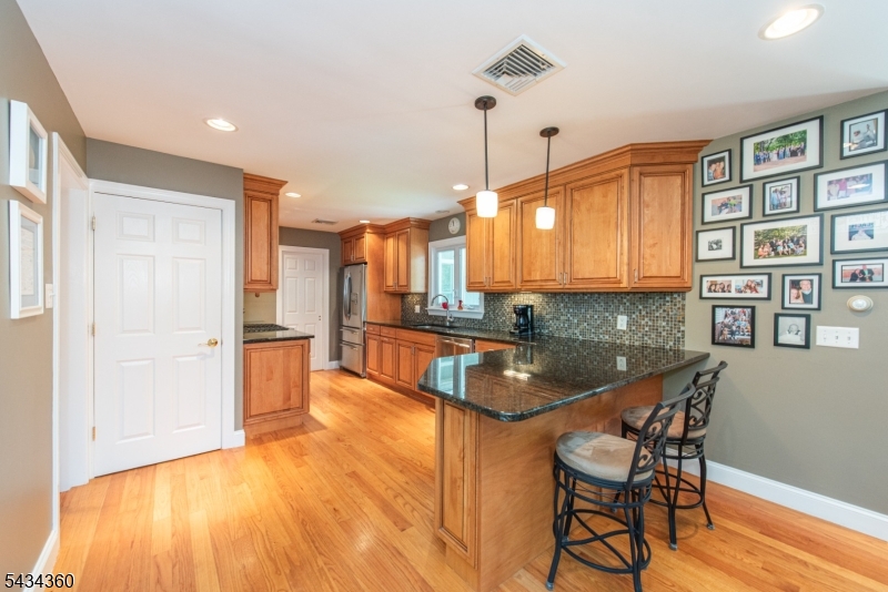 31 Clairview Rd