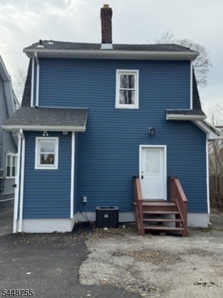 525 Argyle Ave
