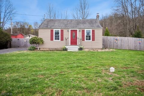 25 Railroad Ave Califon Boro NJ 07830