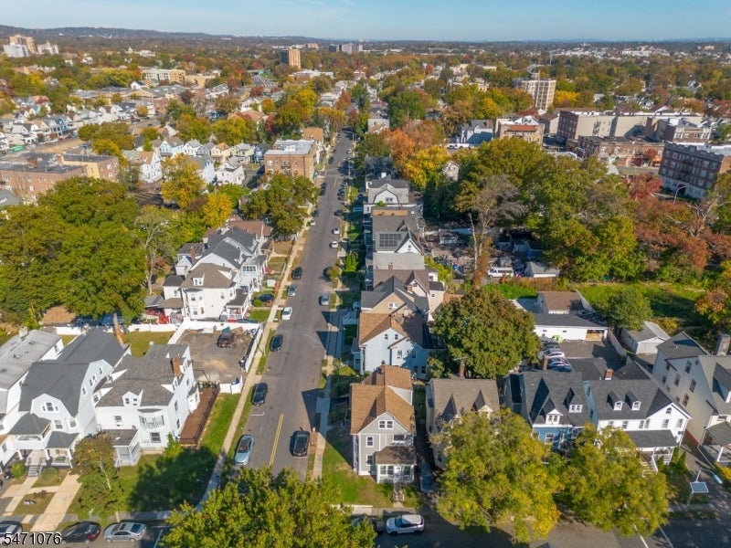 32 New St