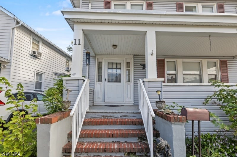 11 Elmer St