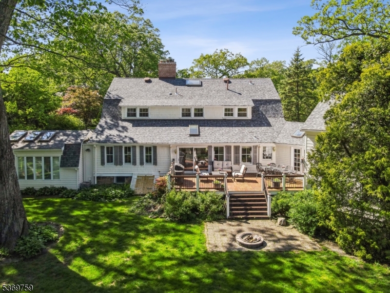297 Summit Ave