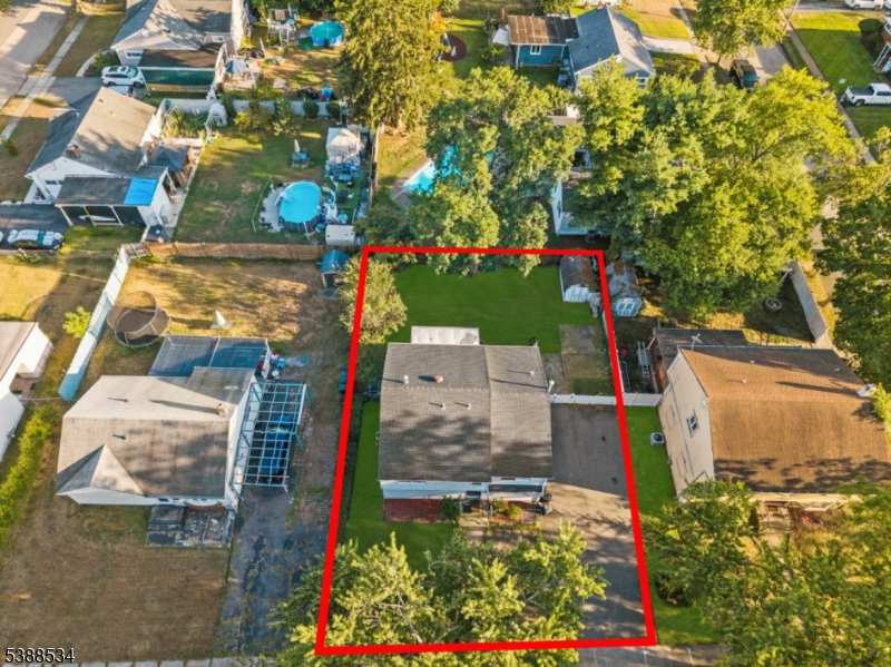 136 Haroldson Pl