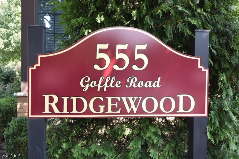 555 Goffle Rd