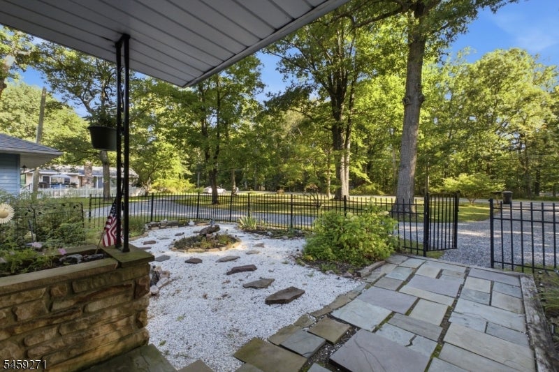 516 County Road 579