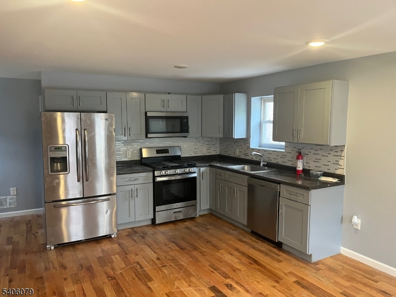 120 Fleming Ave