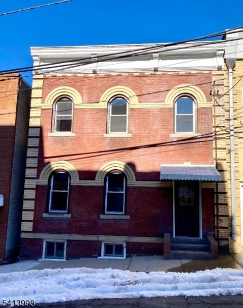 55 Spring St Lodi Boro NJ 07644