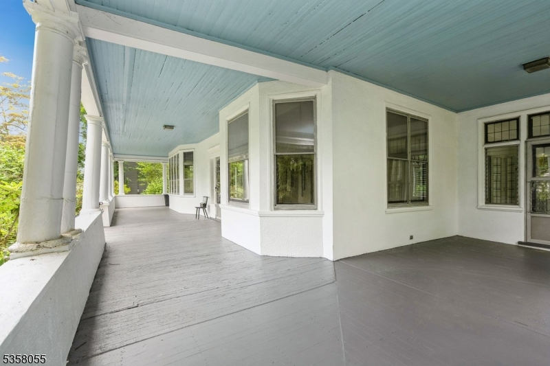 50 Fairview Ave