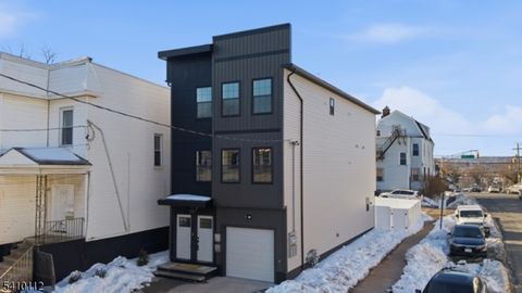 687 18Th Ave Irvington Twp. NJ 07111