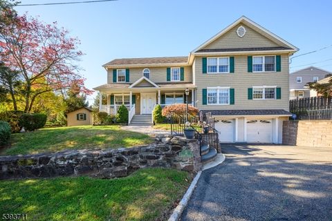 Photo of 2 Autumn Ave, Clark, NJ 07066 (MLS # 3994932)
