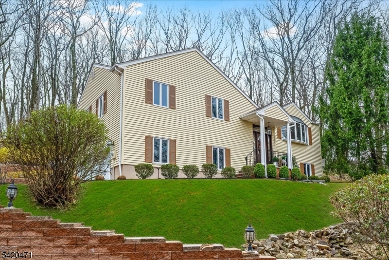 24 Lord William Penn Dr