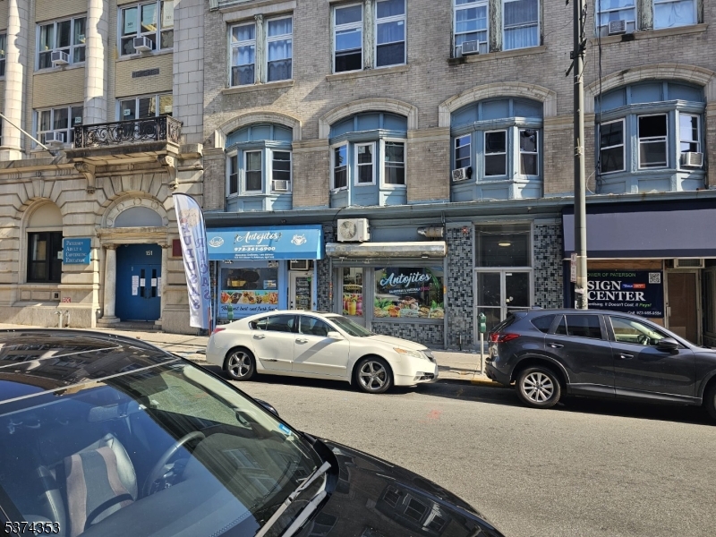 153-155 Ellison St