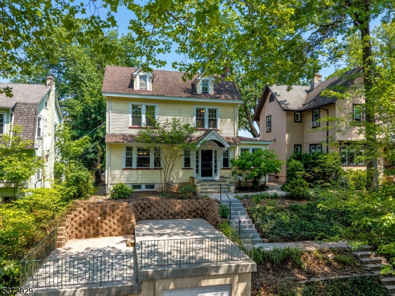 67 Woodland Rd