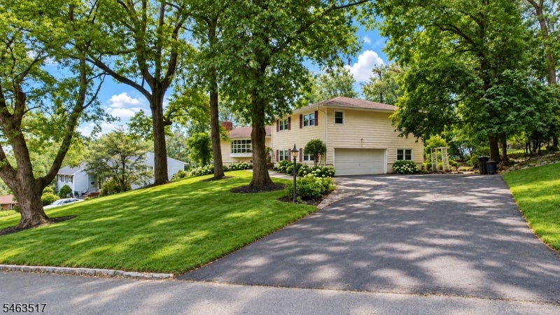 16 Warren Pl