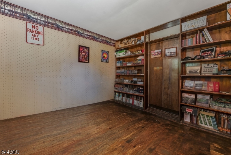 270 Andersen Rd