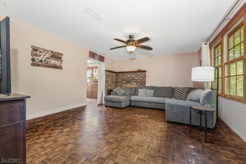 270 Andersen Rd