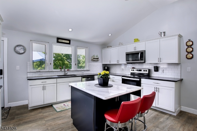 109 Garrison Rd