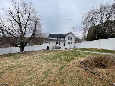202 Beers St Lopatcong Twp. NJ 08865
