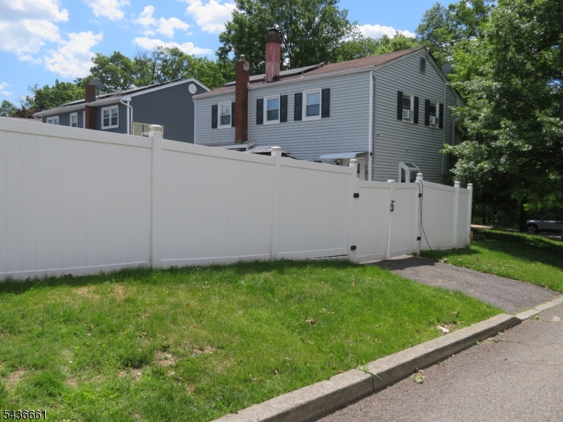 78 6Th Ave