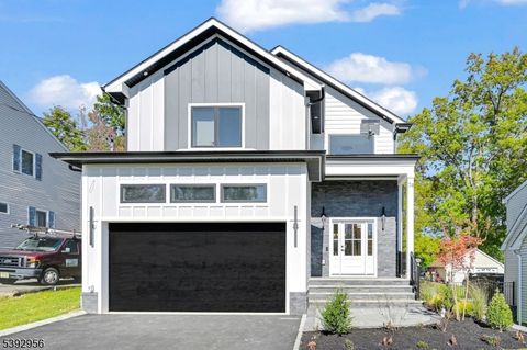 Photo of 74 Hillside Ter, Livingston, NJ 07039 (MLS # 3994134)