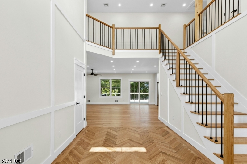 48 Hunterdon Blvd