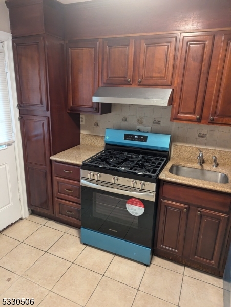 11 Dartmouth Ave 4 A