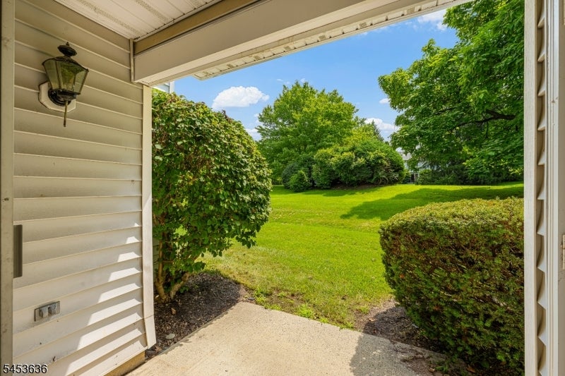 309 Sparrow Ct