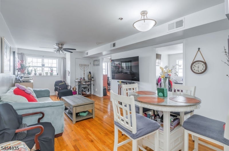 318 54Th St 4G