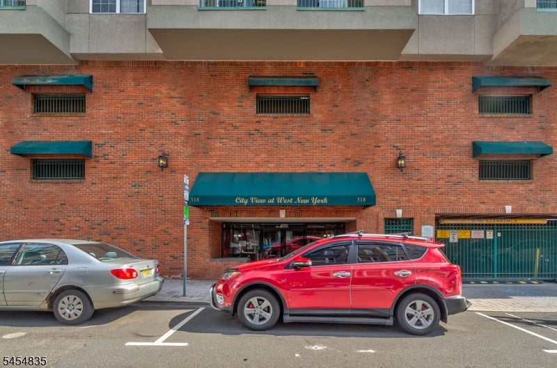 318 54Th St 4G