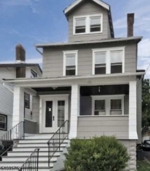 29 Grant Pl Irvington Twp. NJ 07111