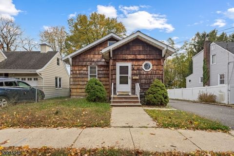 Photo of 16 Franklin St, Union, NJ 07088 (MLS # 3995317)
