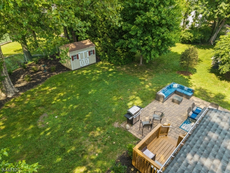 33 Edgar St