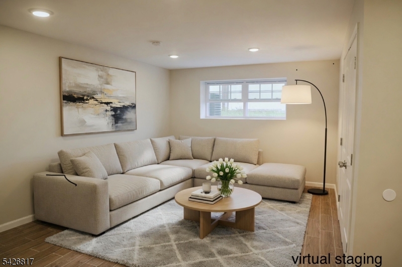 28 Davis St
