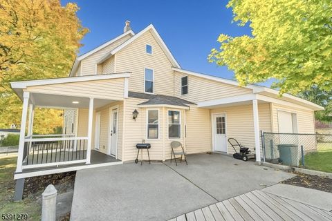 Photo of 11 Millbrook Ave, Dover, NJ 07801 (MLS # 3994805)