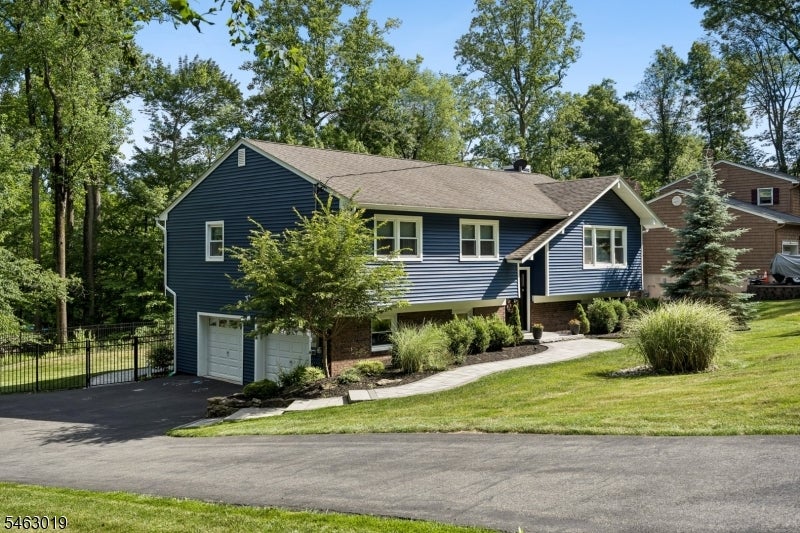 60 Radtke Rd
