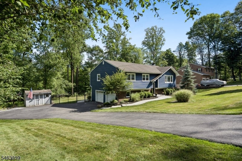 60 Radtke Rd