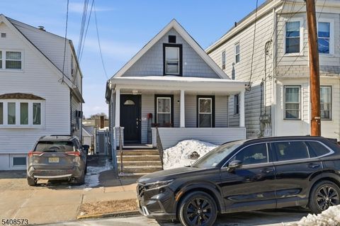 191 Cambridge Ave Garfield City NJ 07026