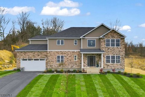 7 Emerald Dr Hardyston Twp. NJ 07419