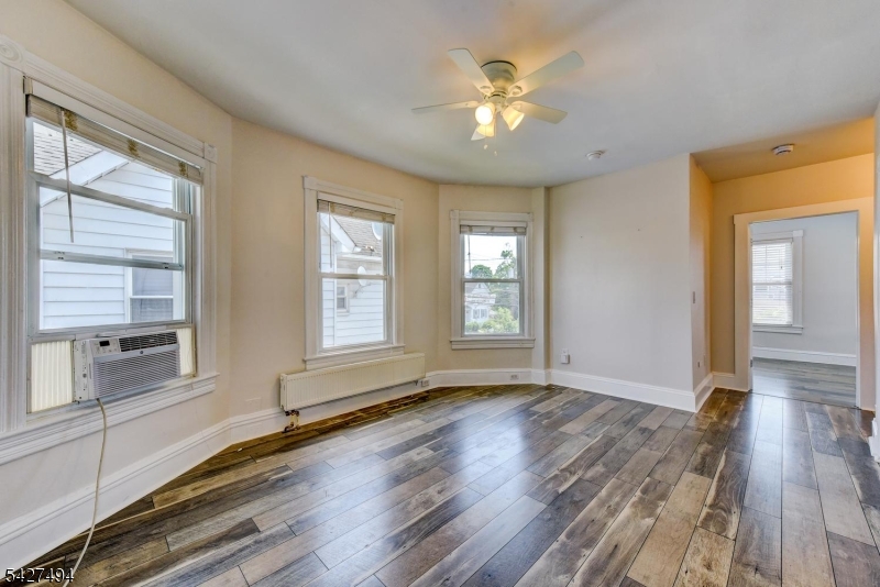 37 E Somerset St 2