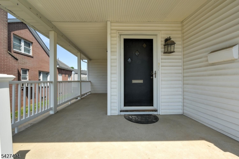 37 E Somerset St 2