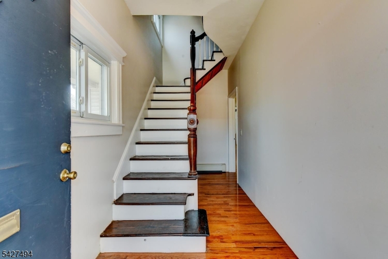 37 E Somerset St 2