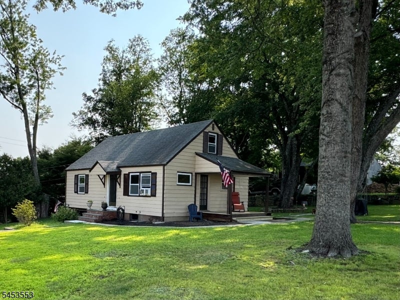 13 Dock Rd
