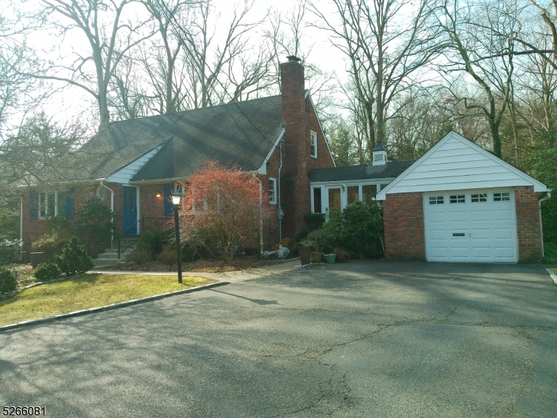 295 Brooklake Rd