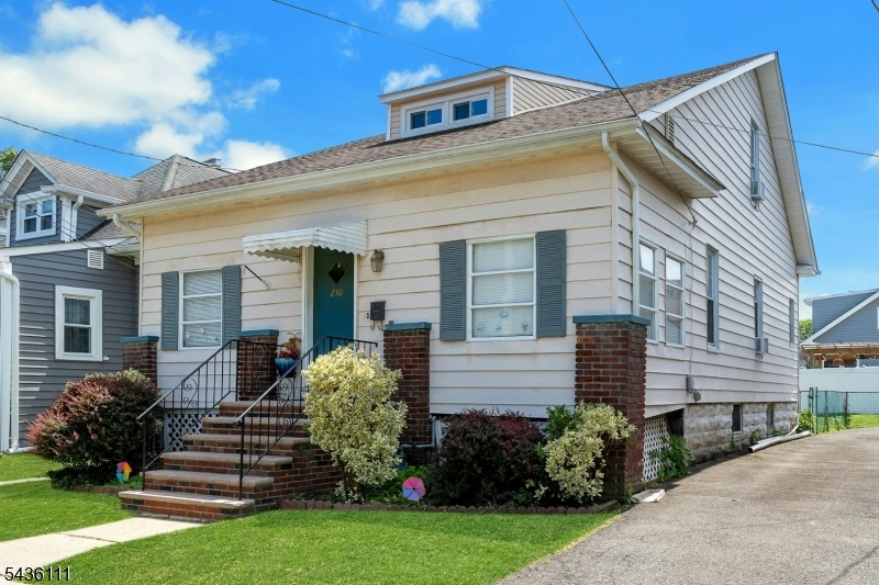230 Sherman Ave