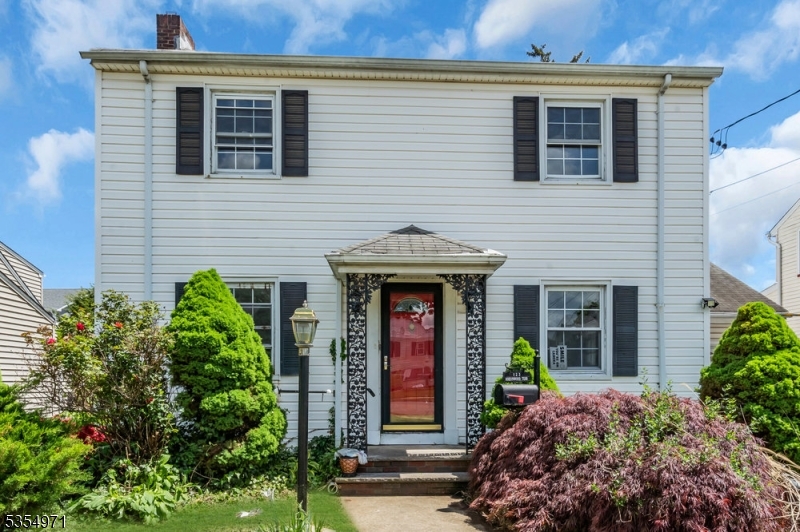 123 Robbinwood Ter