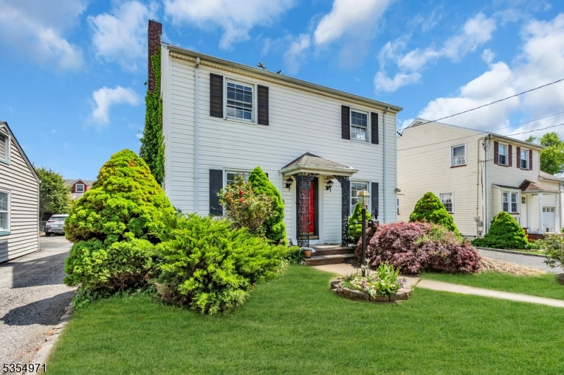 123 Robbinwood Ter