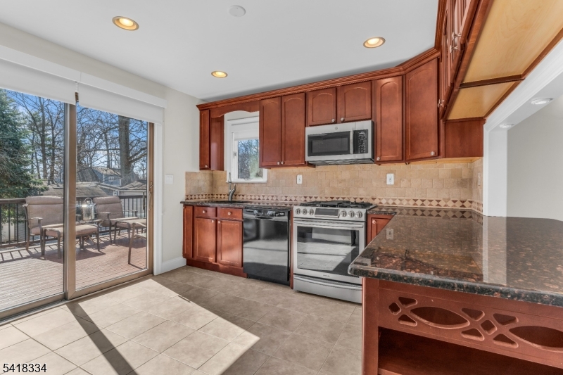 306 Bloomingdale Ave