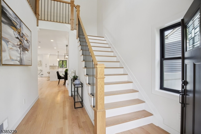 34 Grant Ave