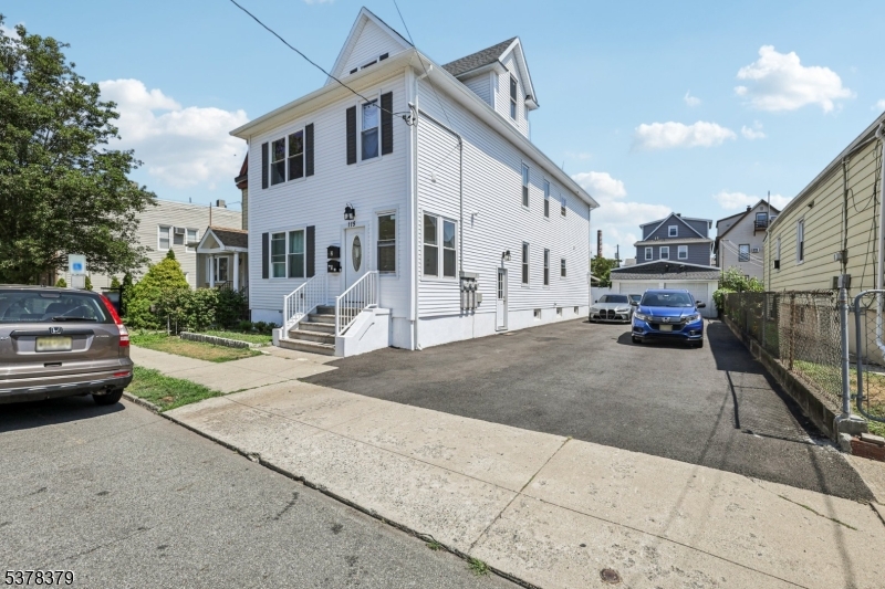 115 Wallington Ave